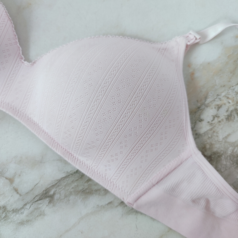 Carrie Amber Baby Pink Ribbed Wireless Nursing Bra, 38C - Picture 4 of 10